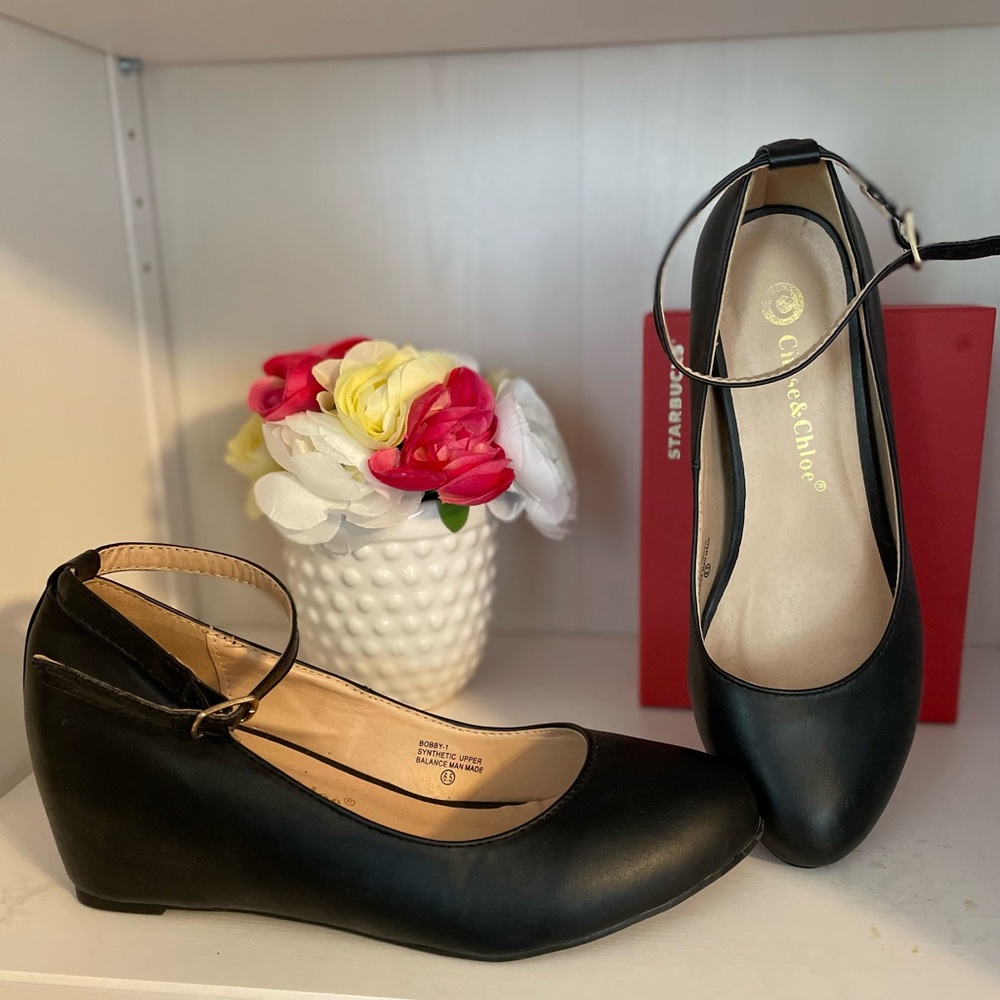Chase and Chloe black wedge heels size 6.5